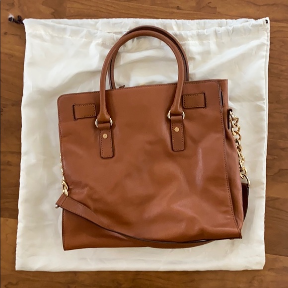 Michael Kors Hamilton Tote - Picture 3 of 10